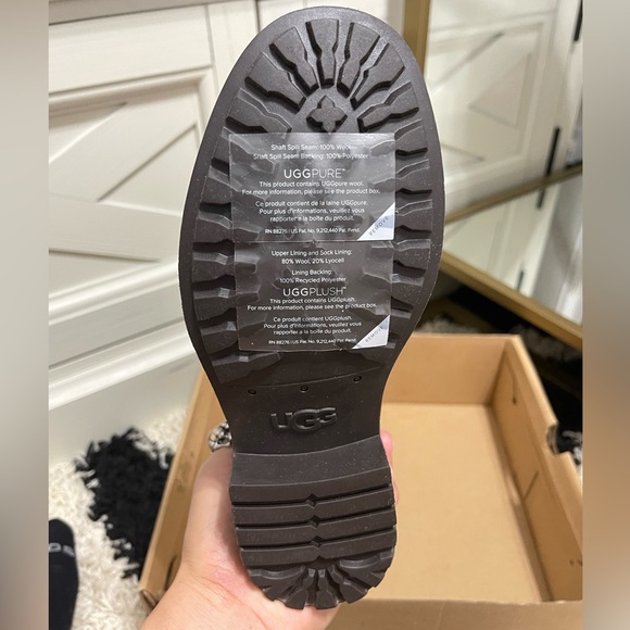 NIB Women’s Size 5 ( European Size 36) UGG W Niels III Combat Boots In Chestnut - Picture 10 of 13